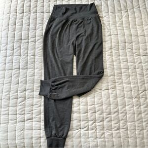 Beyond Yoga Heather Rib Midi Jogger